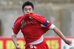 Lee Nguyễn lên đường sang Việt Nam hội quân cùng CLB TP.HCM