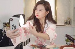 Cô nàng 'nghiện' sống ảo bất chấp mọi hoàn cảnh