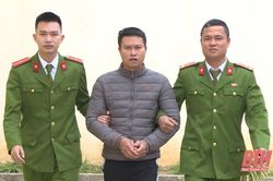 Bắt 2 đối tượng tàng trữ, mua bán trái phép gần 20 kg pháo nổ
