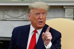 Tổng thống Trump tiếp tục giáng thêm đòn vào Trung Quốc trước khi rời nhiệm sở