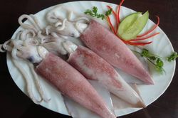 Học làm mực ống xào thịt ba chỉ