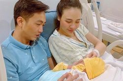 Đàm Thu Trang hạnh phúc chia sẻ khoảnh khắc Cường đô la chơi cùng con