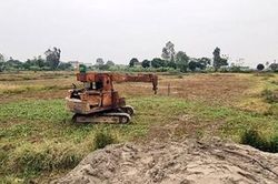 Tạm giữ 3 công nhân trong vụ đổ máy ép cọc làm 4 cháu bé thương vong