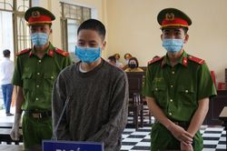 Đâm chết quản lý vì bị ngăn cản về quê, phu vàng lĩnh 2 năm tù