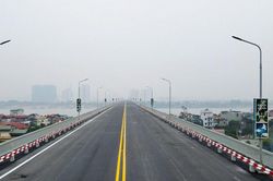 Phục hồi lộ trình 16 tuyến buýt sau khi thông xe cầu Thăng Long
