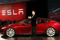Tesla vượt mặt Facebook