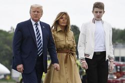 Đệ nhất phu nhân Melania Trump định rời Nhà Trắng sớm