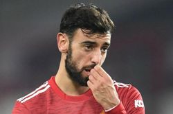 Bruno Fernandes hay, nhưng chưa đủ xuất sắc như Cantona