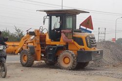 Vô tư kinh doanh vật liệu xây dựng trên hành lang quốc lộ qua huyện Chương Mỹ