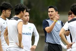 Chuyên gia Đoàn Minh Xương: 'Mọi ngóc ngách của các đội sẽ sớm lộ ra thôi'