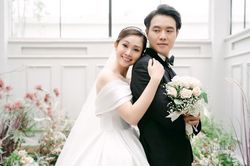 Ảnh cưới của MC Thùy Linh VTV và chồng diễn viên kém 5 tuổi