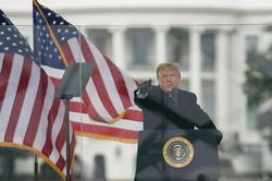 Ông Trump không dự lễ nhậm chức của người kế nhiệm
