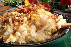 Nấu xôi ăn sáng vừa ấm bụng lại tiết kiệm trong ngày mưa