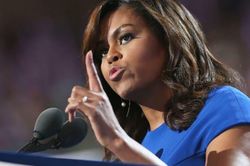 Bà Michelle Obama muốn các mạng xã hội xóa vĩnh viễn tài khoản của ông Trump