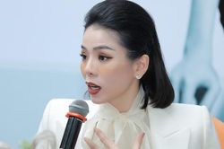 Lệ Quyên: 'Tôi chưa bao giờ dừng yêu'