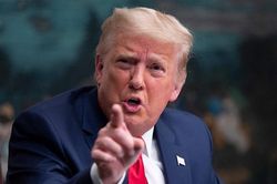 Ông Trump vẫn chưa phục