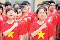 SINH VIÊN THẤM NHUẦN TRUYỀN THỐNG LỊCH SỬ DÂN TỘC