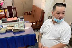 Bắt đối tượng làm giả cả ngàn giấy tờ tùy thân