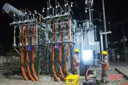 Đóng điện máy biến áp thuộc trạm 110 kV Hương Sơn