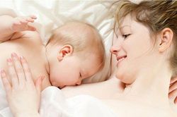 Những sai lầm cực nguy hiểm khi cho con bú nhưng nhiều mẹ mắc mà không hay