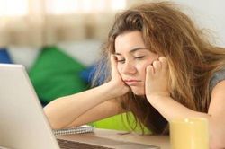 5 lý do khiến nhiều người còn trẻ mà da đã nhăn