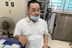 Bắt kẻ lập 'sàn giao dịch' mua bán giấy tờ tùy thân trên mạng xã hội ở Sài Gòn