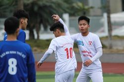 Loạt trận 10h ngày 10-1-2021