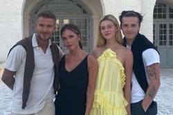 Victoria Beckham gửi Nicola Peltz 'hàng nghìn nụ hôn' vào sinh nhật