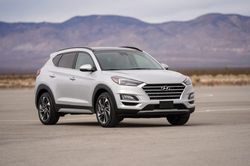 Triệu hồi 471.000 xe Hyundai Tucson có nguy cơ bốc cháy