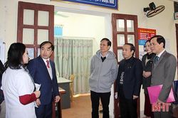 Bệnh viện Huế chuyển giao kỹ thuật cho Trung tâm Y tế huyện Nghi Xuân