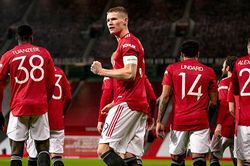 MU: Xong Cúp FA, hướng ngôi đầu Premier League
