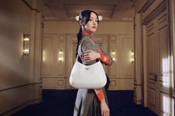 Trịnh Sảng chính thức là đại sứ thương hiệu cho nhà mốt Prada sau bao đồn đoán