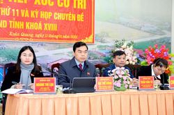 Đồng chí Trưởng ban Tổ chức Tỉnh ủy Ma Thế Hồng tiếp xúc cử tri xã Xuân Quang