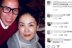 Bất ngờ chạm mặt Trương Bá Chi tại sân bay, đây là phản ứng của Vương Phi?