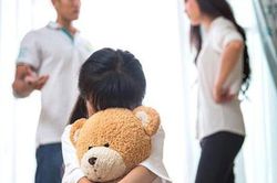 Sống trong cuộc hôn nhân của mình, nhưng cứ dòm sang nhà hàng xóm thì chỉ có thất vọng