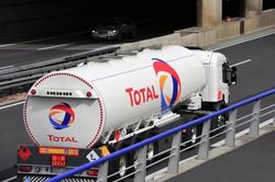 Total mua lại nhà sản xuất khí đốt 'tái tạo' lớn nhất Pháp