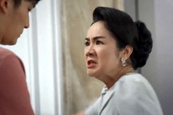 'Hướng dương ngược nắng' tập 14, Trí nhận cái tát trời giáng từ bà Cúc