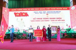 Huyện Nhơn Trạch đón nhận danh hiệu 'Anh hùng lao động thời kỳ đổi mới'