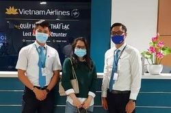 Trả lại nhẫn kim cương cho nữ 'đại gia' đánh rơi trên máy bay
