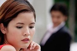 Lời cầu hôn vui đùa và nỗi đau mối tình từ thế giới ảo