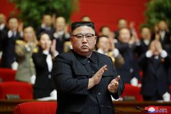 Ông Kim Jong Un cam kết tăng cường kho vũ khí hạt nhân
