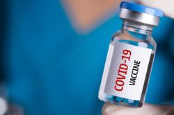 Lừa đổi vaccine Covid-19 lấy Bitcoin trên dark web