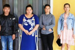 Mới nhất vụ cô gái bị lột đồ, đánh ghen dã man như thời trung cổ