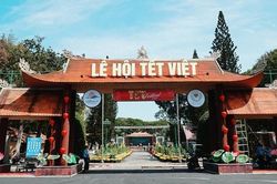 Lễ hội Tết Việt 2021 có nhiều chương trình đặc sắc, bán hàng đúng giá