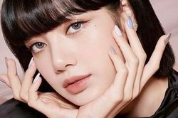 Hết hồn trước hậu trường ảnh quảng cáo của Lisa: Chỗ nào lên hình, chỗ ấy mới cần đẹp