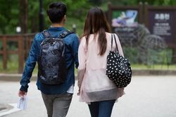 Thủ đô Seoul đăng lời khuyên thế nào cho nữ giới mà khiến cư dân mạng Hàn Quốc nổi nóng?