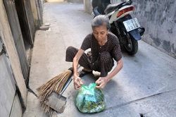 Tiếng chổi 'mẹ Quý'