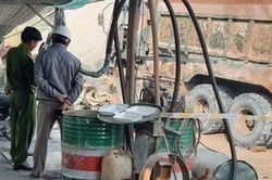 Chủ xe ben bị thùng xe đè tử vong