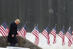 Đòn giáng đau và viễn cảnh ông Trump bị 'cấm cửa' Nhà Trắng vĩnh viễn