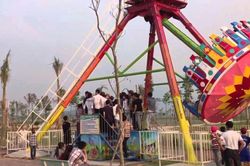 Tàu lượn ở Đảo Ngọc Xanh gặp sự cố, 1 học sinh tử vong, 2 em khác bị thương